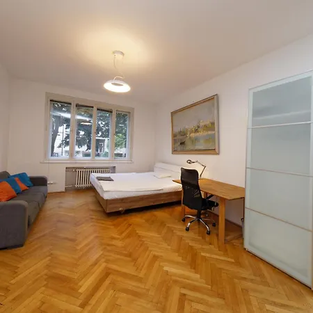 Apartment Londynska Prague Exterior photo